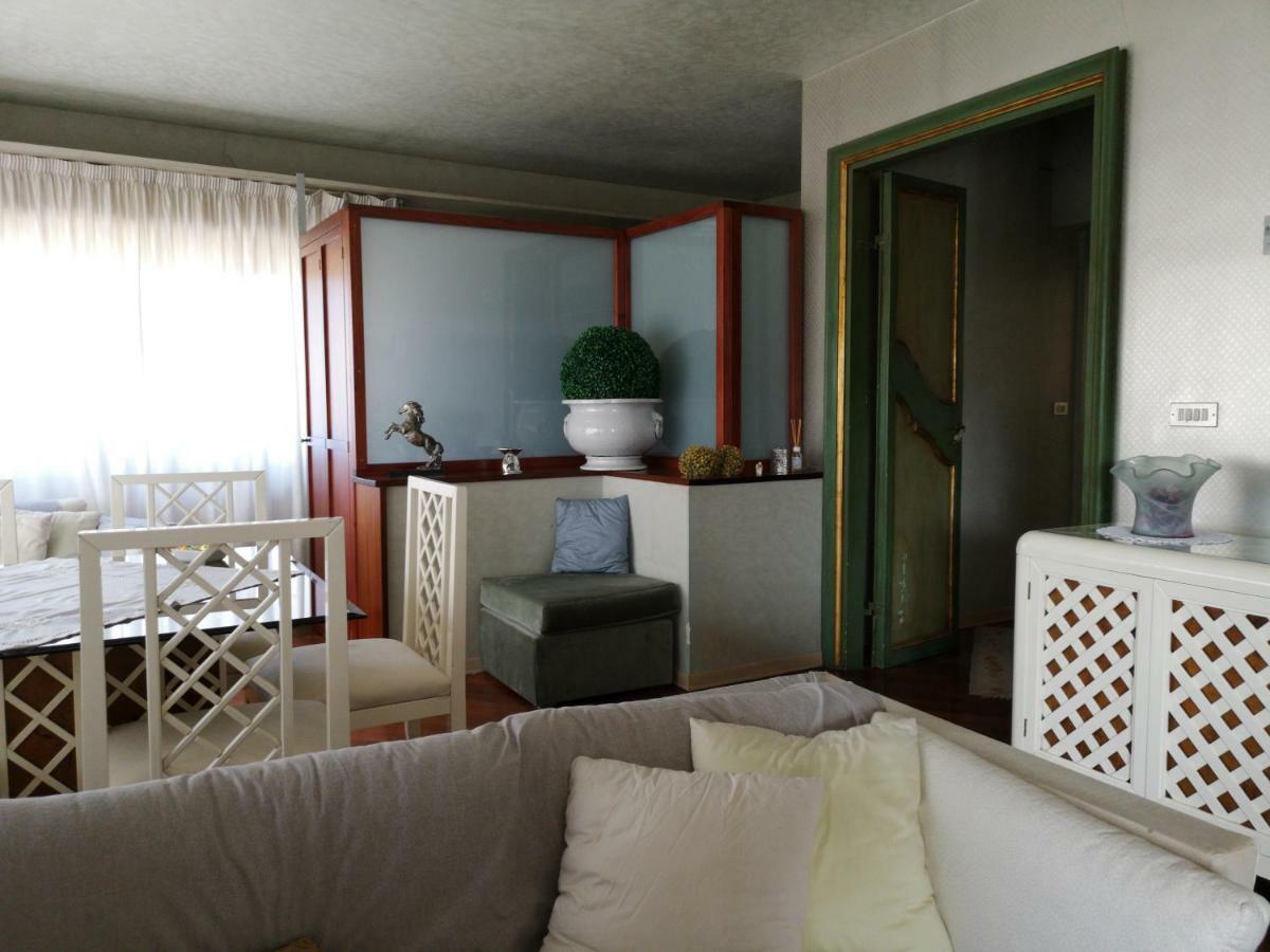 Appartement La Terrazza Di Jenny à Palerme Extérieur photo